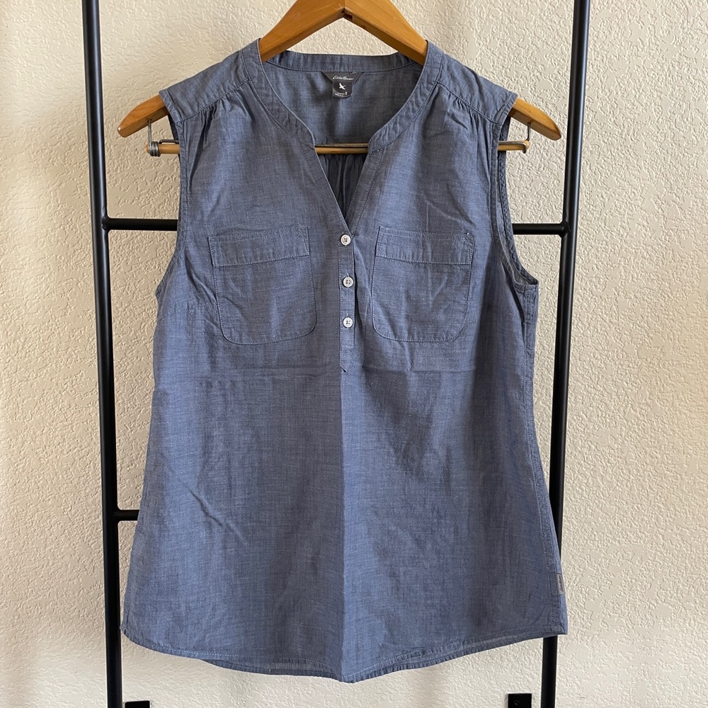 Eddie Bauer Blue Chambray Sleeveless Blouse Small EUC